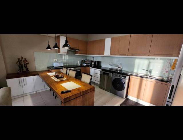 2 BEDROOM APARTMENT FOR SALE IN BEDFORD GARDENS